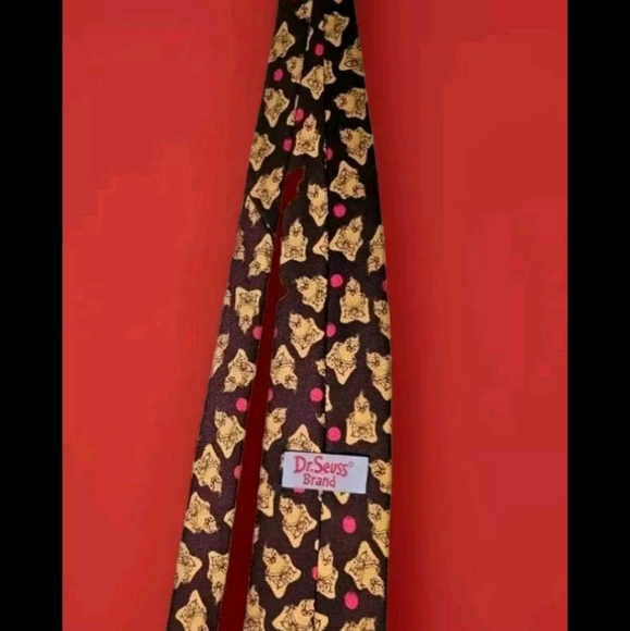 Dr Seuss The Grinch Who Stole Christmas Black Neck Tie Green Grinch Red Ornament - Picture 7 of 8